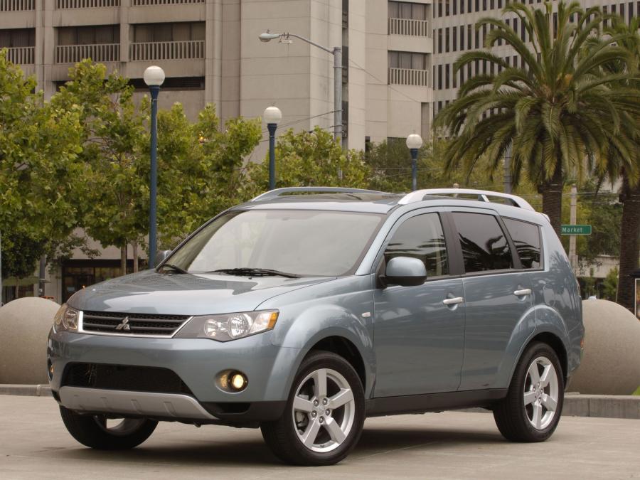  Mitsubishi Outlander 2007 года  (US) (фото 9 из 30)